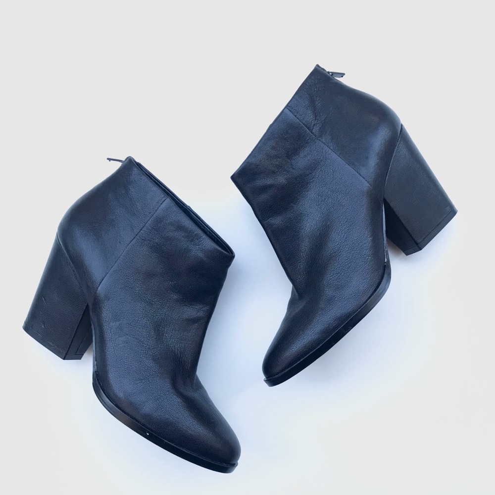 Cole Haan Black Leather Ankle Boots Booties 9
